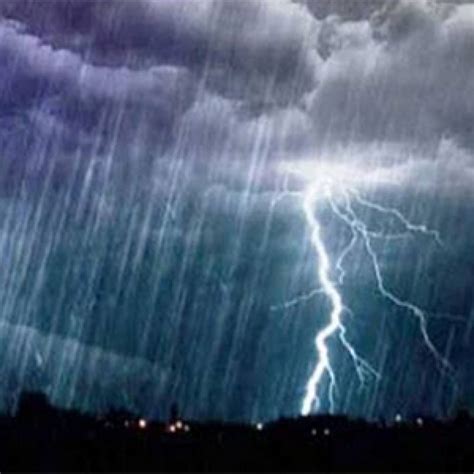 Waspada, Potensi Hujan Angin Disertai Petir Masih Berlangsung Hingga ...