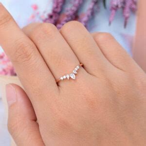 Gardensring Rose Gold Pear Shaped Moissanite Diamond Curved Wedding