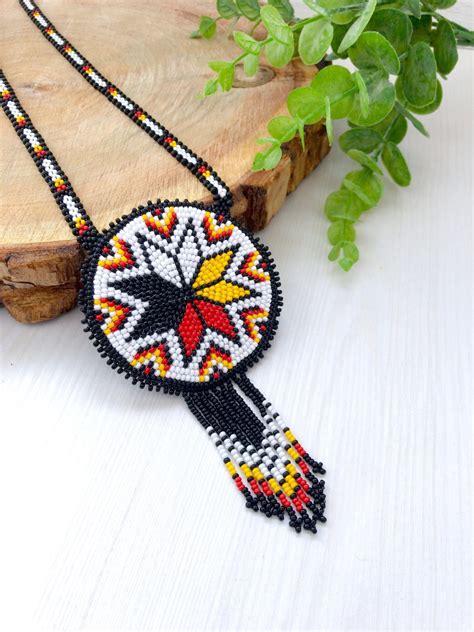 Native Medicine Wheel Style Medallion American Beadwork Etsy