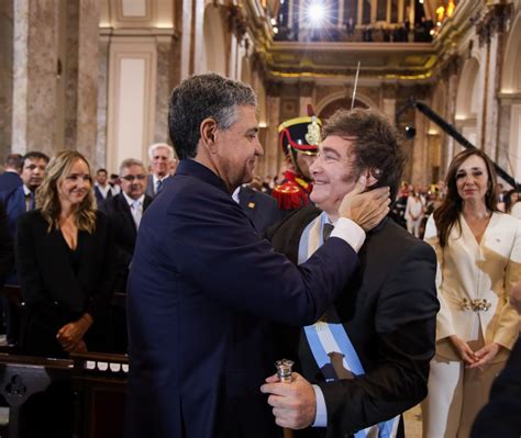 Milei participó de una invocación religiosa en la Catedral Diario EL SOL