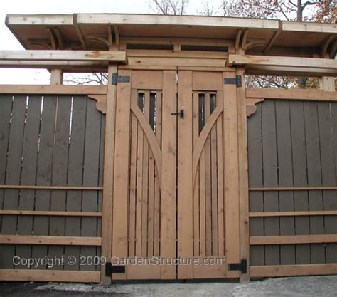 Wooden Fence Designs Offer a Rustic Look | Design Blog