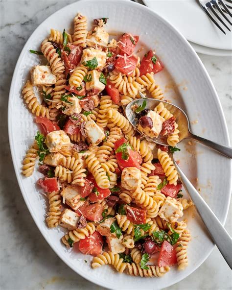 Easy Pasta Salad Recipe 4 Popular Ways The Kitchn