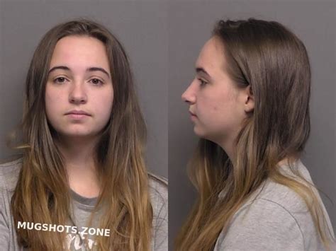 CLARK ALEXIS GRACE 09 28 2022 Saline County Mugshots Zone