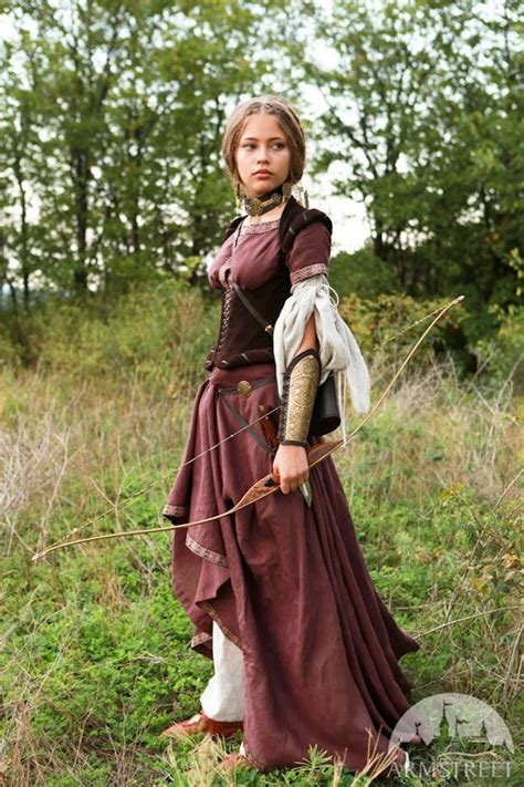 Discount Armstreet Medieval Dress Chemise Accessories And Quiver Set