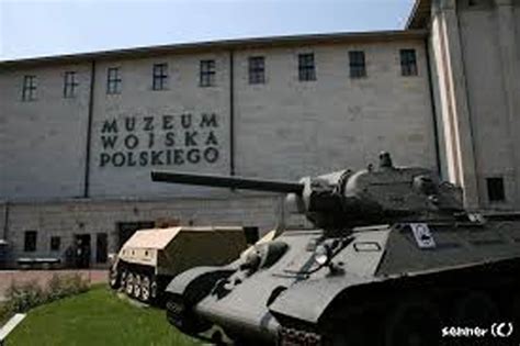 Warsaw Museum Of The Polish Army War Traveller