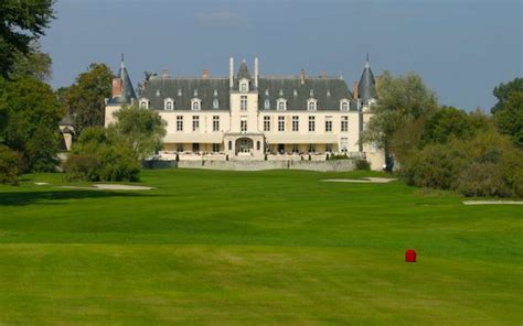 Golf du Château de la Chouette Paris France Clubs to hire