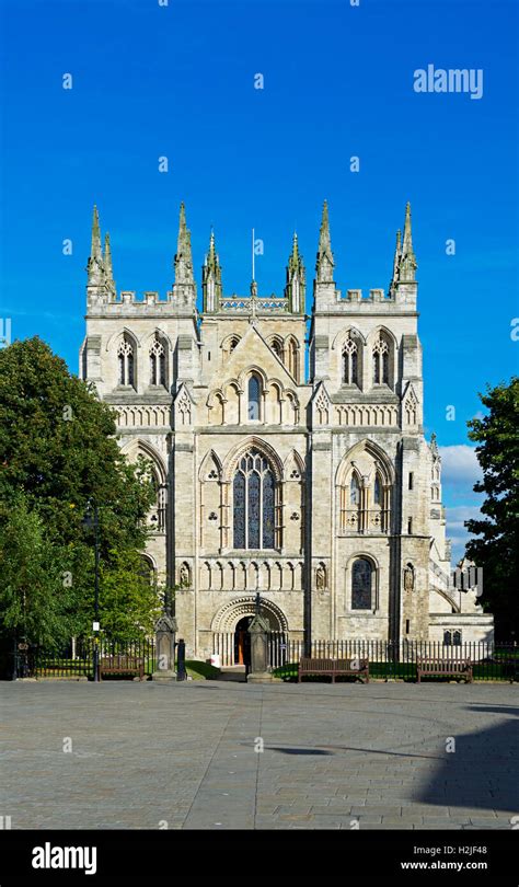 Selby Abbey North Yorkshire England Uk Stock Photo Alamy