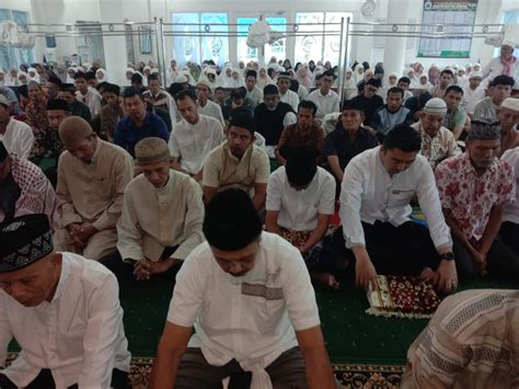 Shalat Idul Adha Di Pampangan Infak Sedekah Rp7 Juta Anak Yatim Rp3