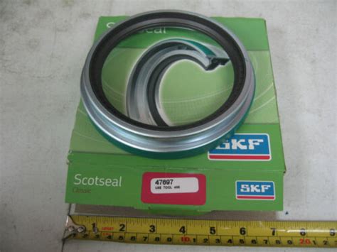 Drive Wheel Seal Skf 47697 Ref National 370003a Stemco 309 0973