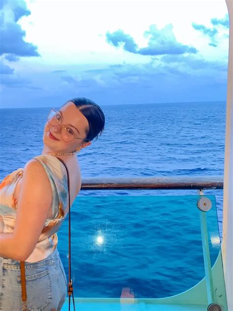 Cruise Ootd🌴🫶🥥 Gallery Posted By Haley Lemon8