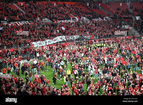 Bayer 04 Leverkusen Fans Hi Res Stock Photography And Images Alamy