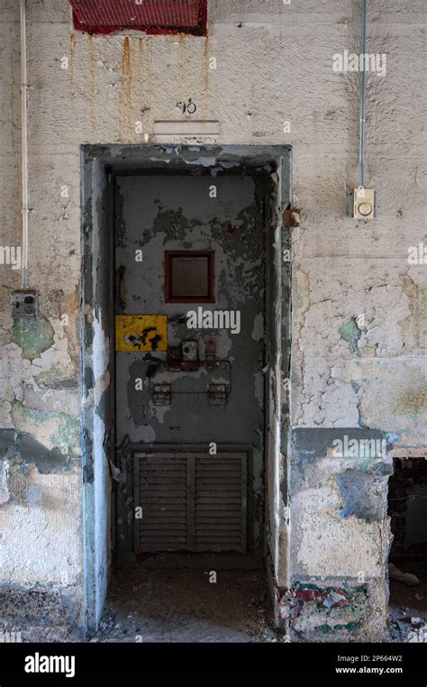 A rusty cell door in an old Joliet Prison Stock Photo - Alamy