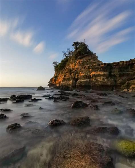 Potret Pantai Pathuk Gebang Tulungagung