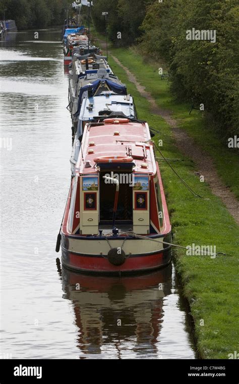 Waterway Waterways Canal Canals Narrowboat Narrowboats Boat Boats