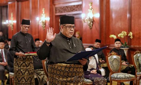 Rauf Angkat Sumpah Ketua Menteri Melaka