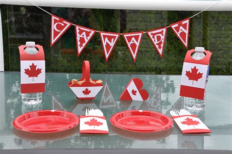 Quietfire Digital: DIY Canada Day BBQ Decorations!