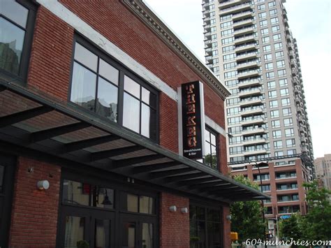 Why people love the keg steakhouse + bar - 4th ave dining vibe 8
