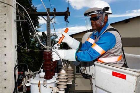 Enel e Disque Denúncia fecham parceria para combate ao furto de energia