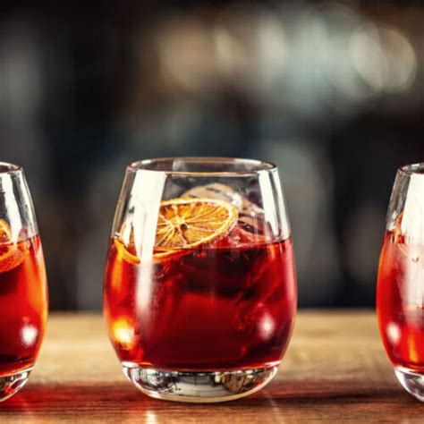 15 Best Dry Vermouth Cocktails to Drink - MyBartender