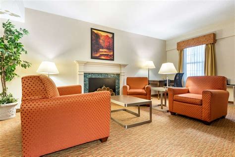 Quality Inn Sarnia, ON - See Discounts