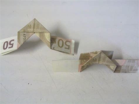 Zahl 3 Aus Geldschein Falten Schritt 7 Origami Mit Geldscheinen