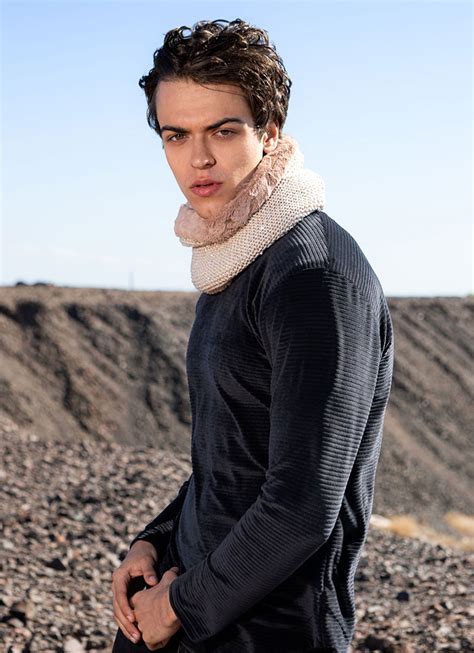 Dazzling Nude Sequin Snood Constasy