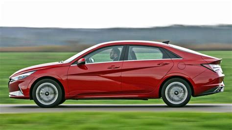 Hyundai Elantra Mpi Test Opinia Cena Dane Techniczne