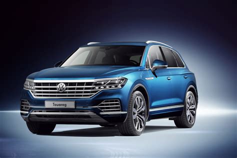 VOLKSWAGEN TOUAREG Blue