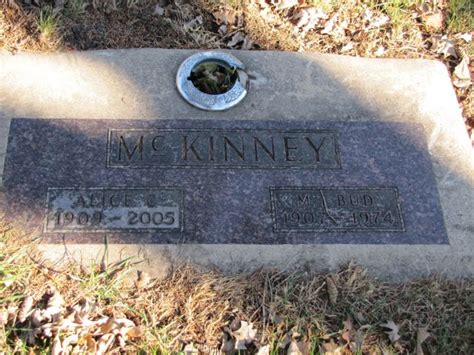 Milton T Bud McKinney 1907 1974 Homenaje De Find A Grave