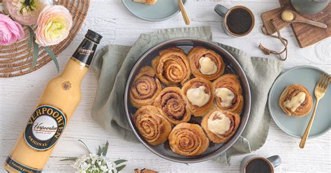 Blitzrezept Minuten Zimtschnecken Mit Eierlik R Vanillesauce