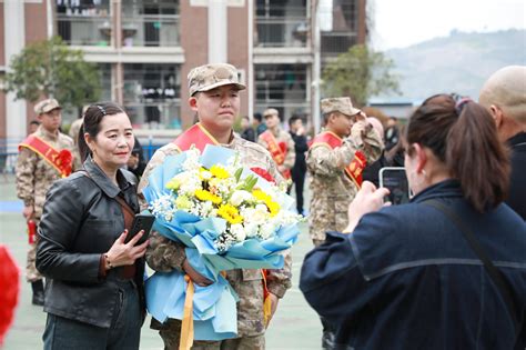 老兵返家，新兵接棒！奉节县举行2024年上半年送新兵迎老兵暨集中送喜报活动 国防动员 国防教育网