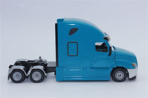 Siku Freightliner Cascadia Zugmaschine Neu In Ovp