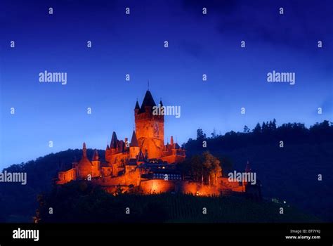 Cochem Reichsburg Nacht - Cochem Castle night 01 Stock Photo - Alamy