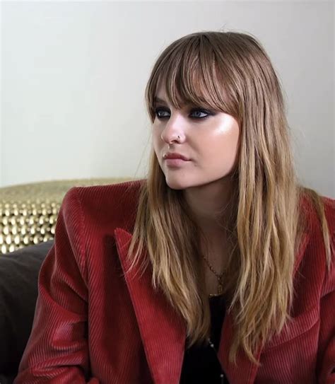 Victoria De Angelis Brunette To Blonde Long Hair Cuts Girl Hairstyles