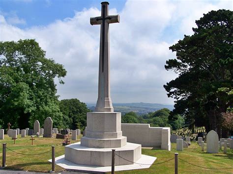 Plymouth (Efford) Cemetery - World War Two Cemeteries - A photographic ...