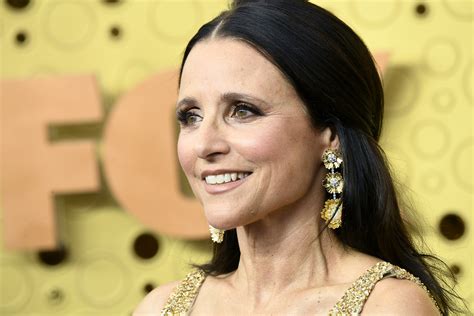 Julia Louis Dreyfus Clown