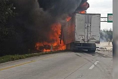 Video Se incendia tráiler en la México Querétaro a la altura de