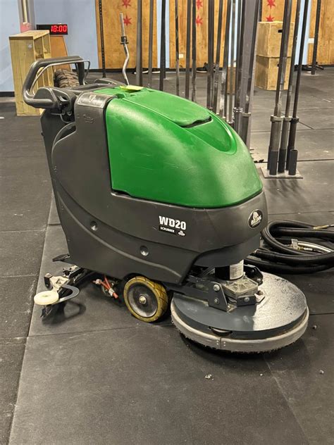 Bulldog WD20 floor scrubber - Buffers & Polishers - Chicago, Illinois | Facebook Marketplace