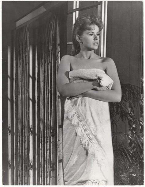 Susan Slade Connie Stevens Cheesecake Naked Wrapped In Blanket