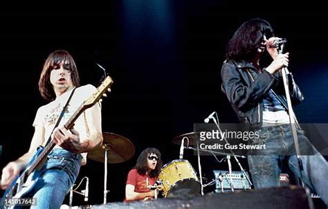 4043 The Ramones Photos And High Res Pictures Getty Images