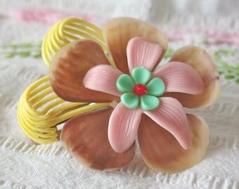 Vintage Flower Hair Clip Tropical Hibiscus