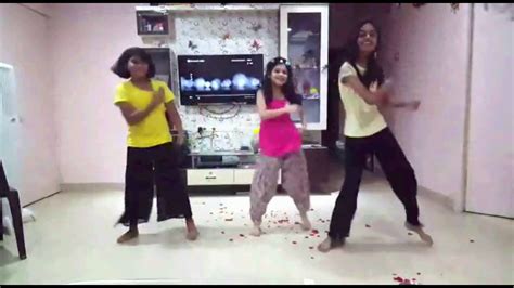 Cham Cham Dance By Small Girl Anshita Youtube