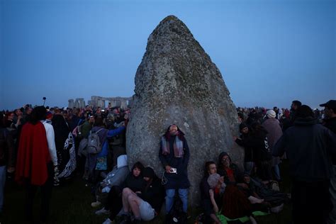 From Stonehenge to Times Square, celebrating summer solstice - June 21 ...