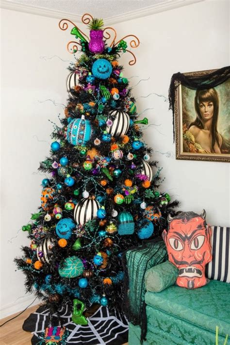 A Dozen Ideas for How to Decorate a Black Christmas Tree for Halloween