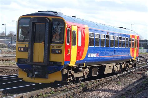 East Midland Trains Class 153 153302 Derby East Midland Flickr