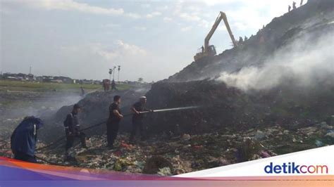 Ulah Pemulung Bakar Sampah Bikin Tpa Antang Makassar Kebakaran 4 Jam 30