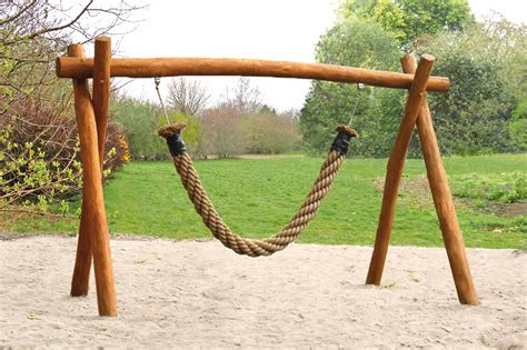 Rope Swing made of Robinia wood - Ziegler Spielplätze