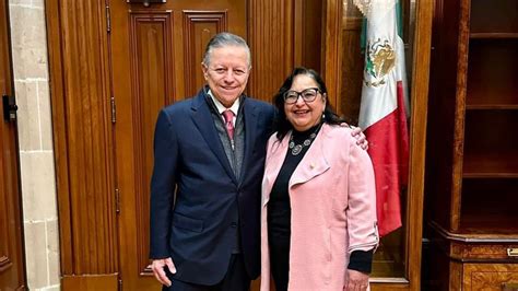 Arturo Zaldívar Felicita A Norma Piña Por Ser La Primera Mujer En