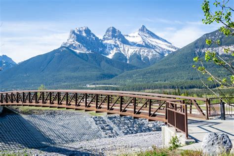 15 Easy Canmore Walking Trails - Travel Banff Canada