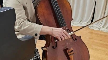 A Guide to Tuning Your Cello as a Beginner | K&M Music School